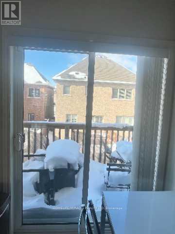 16 Botanical Avenue, Brampton, Ontario  L6Y 6E3 - Photo 5 - W12744178