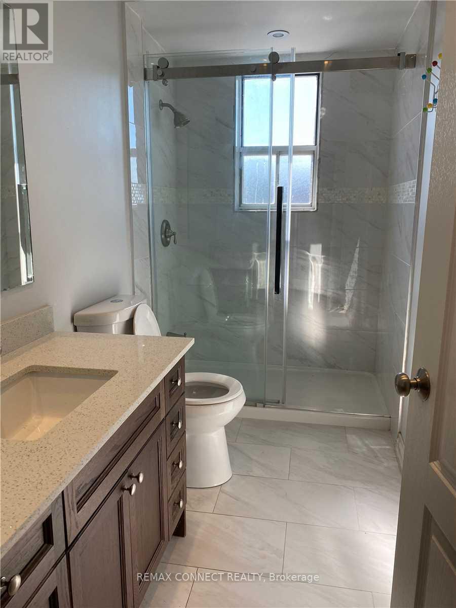 Main - 1978 Dufferin Street, Toronto, Ontario  M6E 3R1 - Photo 14 - W12745096