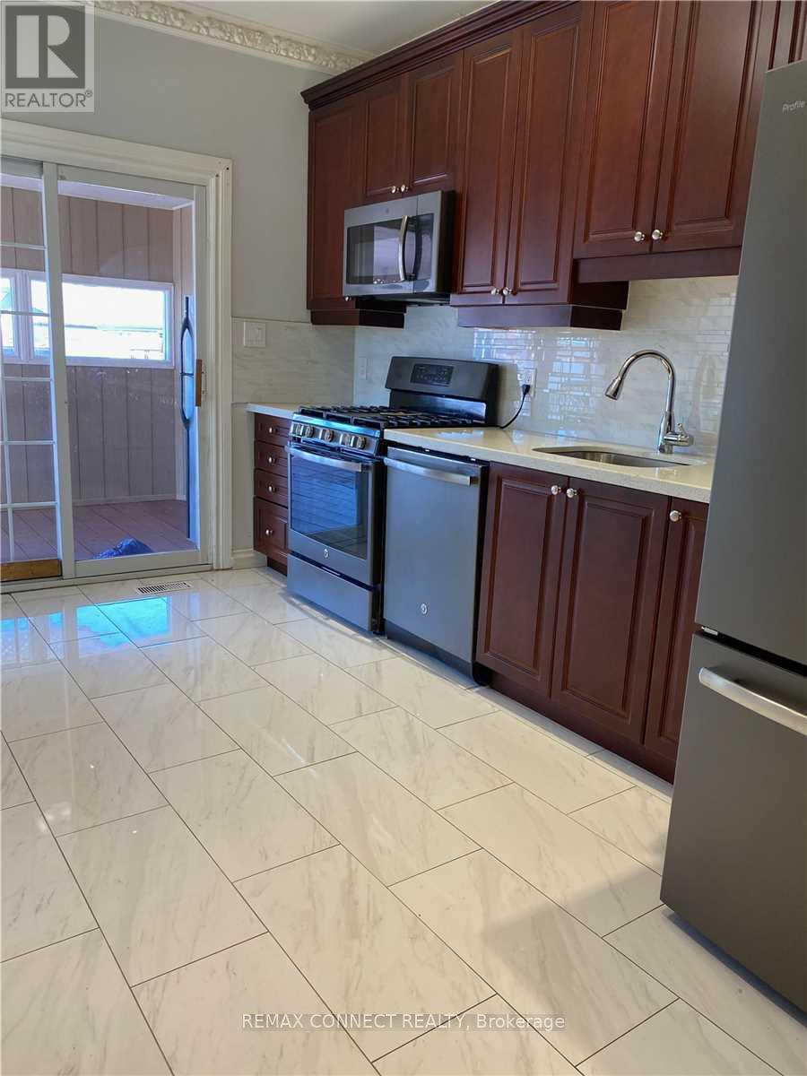 Main - 1978 Dufferin Street, Toronto, Ontario  M6E 3R1 - Photo 3 - W12745096