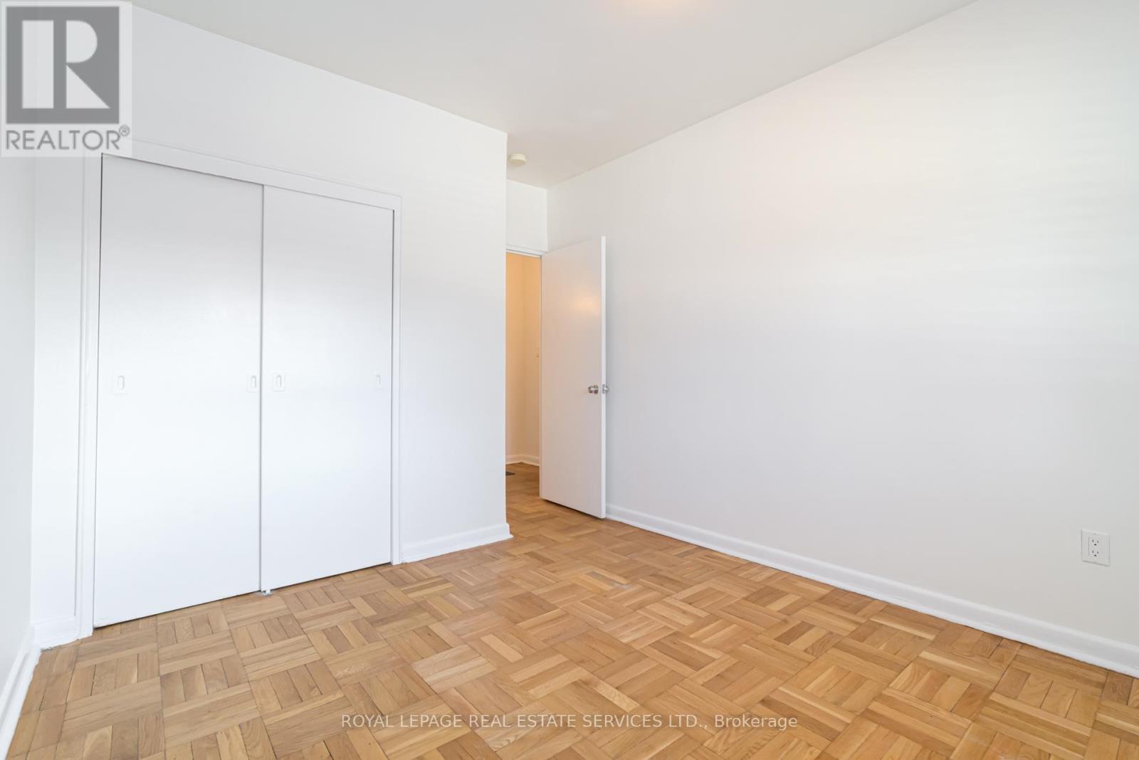 112 - 101 Coe Hill Drive, Toronto, Ontario  M6S 3E3 - Photo 11 - W12745098