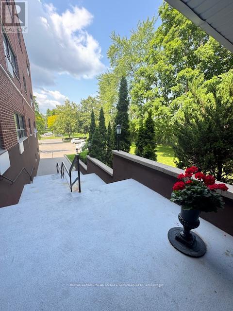 112 - 101 Coe Hill Drive, Toronto, Ontario  M6S 3E3 - Photo 2 - W12745098