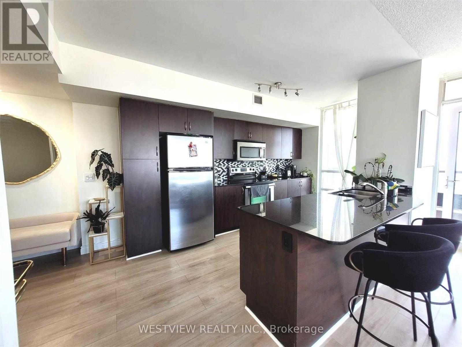 1002 - 2240 Lake Shore Boulevard W, Toronto, Ontario  M8V 0B1 - Photo 10 - W12745122