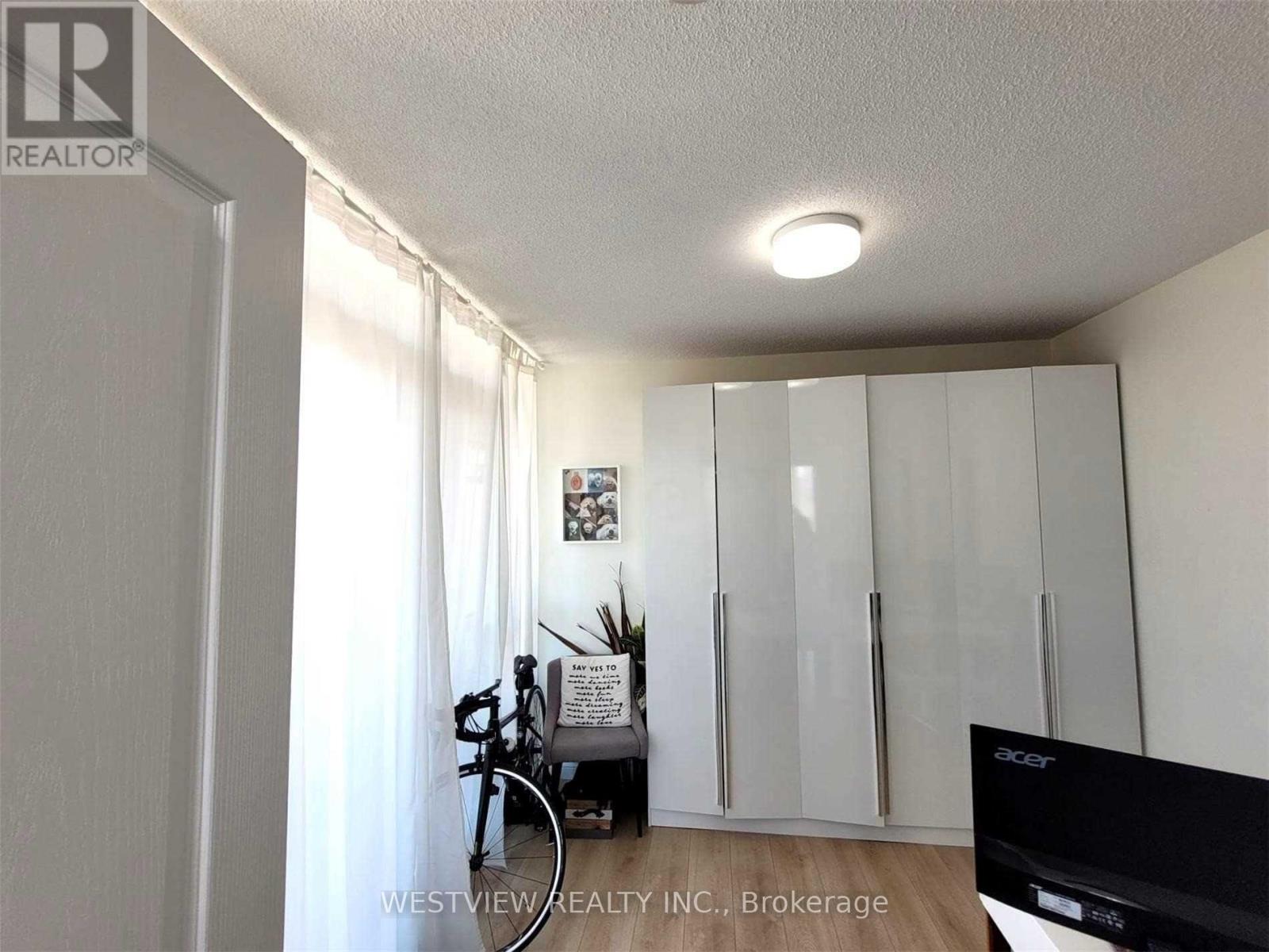 1002 - 2240 Lake Shore Boulevard W, Toronto, Ontario  M8V 0B1 - Photo 12 - W12745122