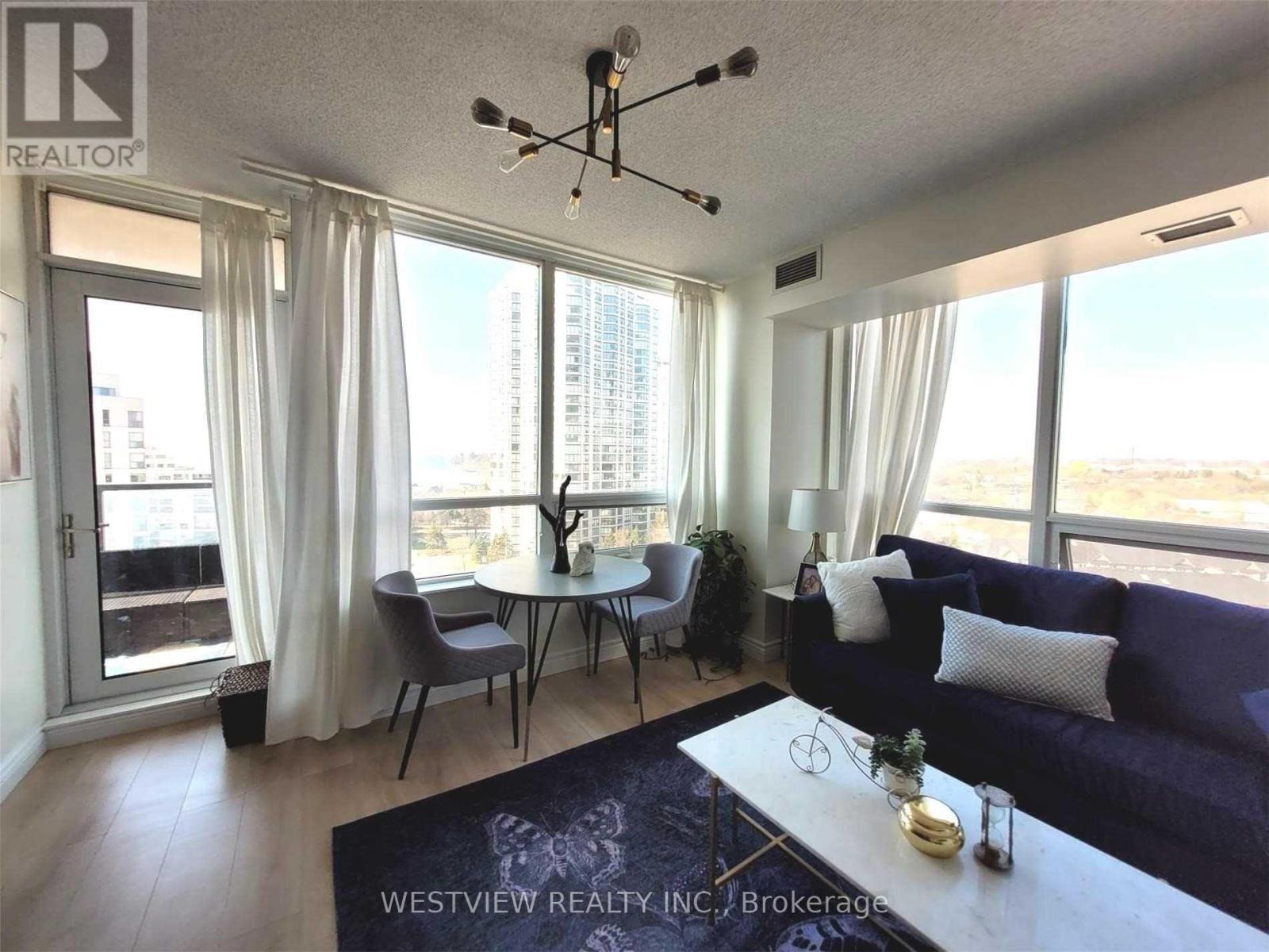 1002 - 2240 Lake Shore Boulevard W, Toronto, Ontario  M8V 0B1 - Photo 5 - W12745122