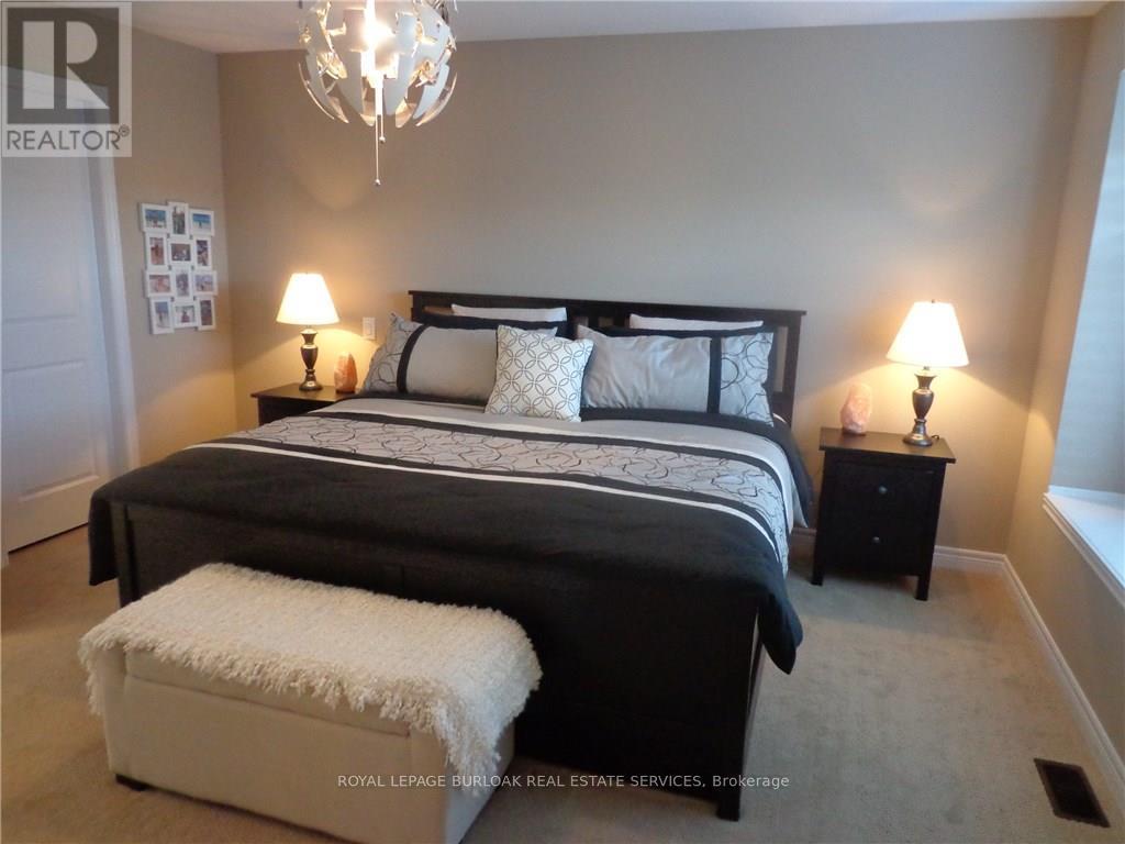 26 Walters Lane, Grimsby, Ontario  P2A 0B2 - Photo 14 - X12745076