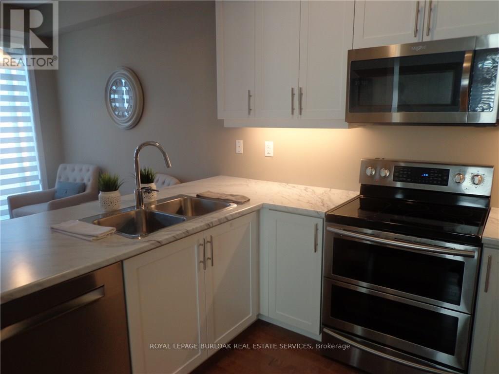 26 Walters Lane, Grimsby, Ontario  P2A 0B2 - Photo 9 - X12745076