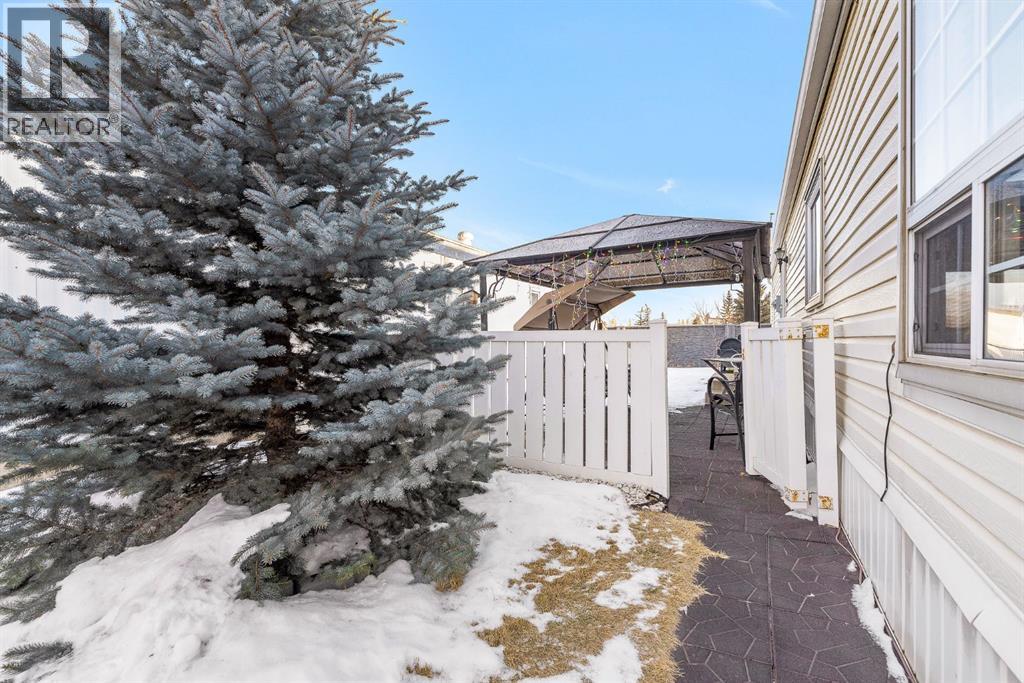 254 Erin Woods Circle Se, Calgary, Alberta  T2B 3C9 - Photo 32 - A2278048