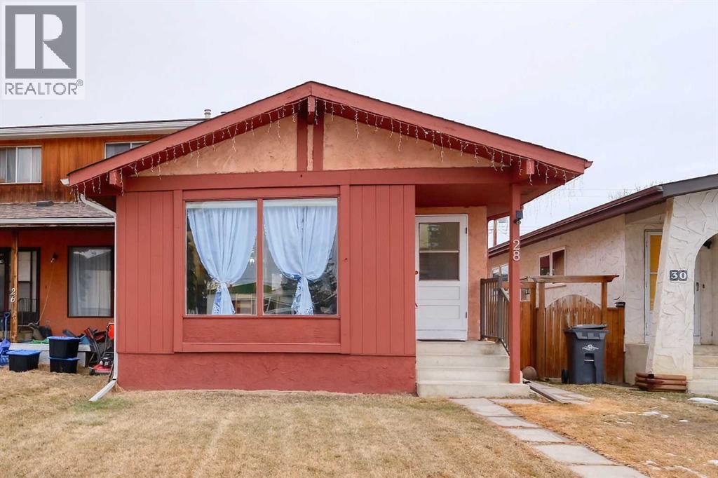 28 7 Avenue Se, High River, Alberta  T1V 1E9 - Photo 1 - A2282757