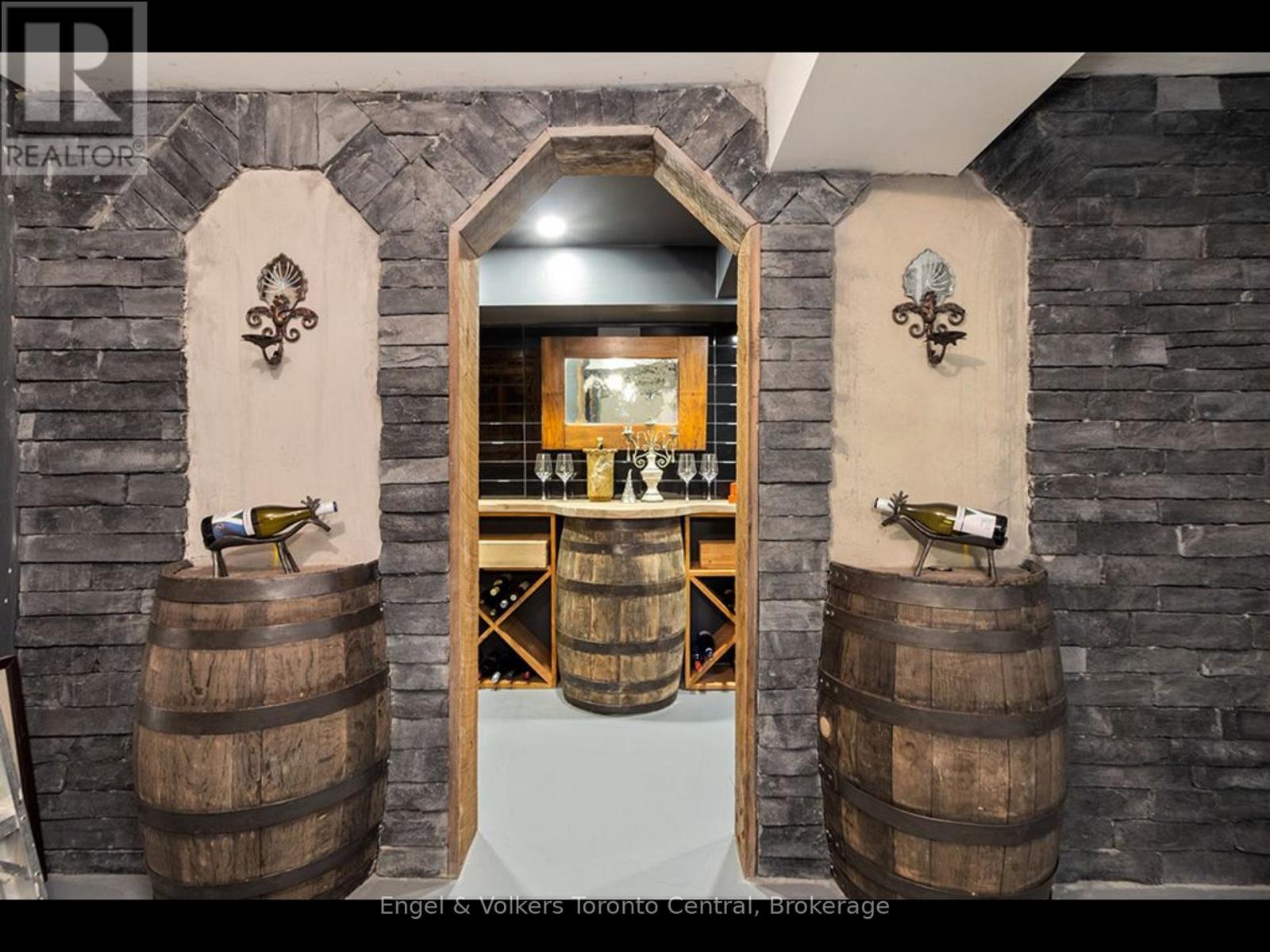 9263 91 County Road, Clearview, Ontario  L0M 1H0 - Photo 26 - S12745154