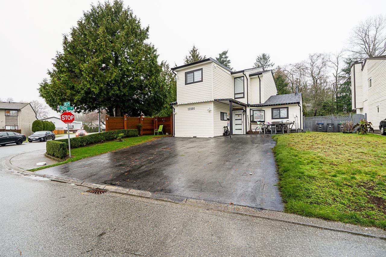 12501 76A AVENUE, surrey, British Columbia
