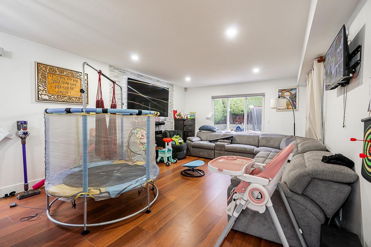 12501 76a Avenue, Surrey, British Columbia  V3W 7W5 - Photo 7 - R3084831