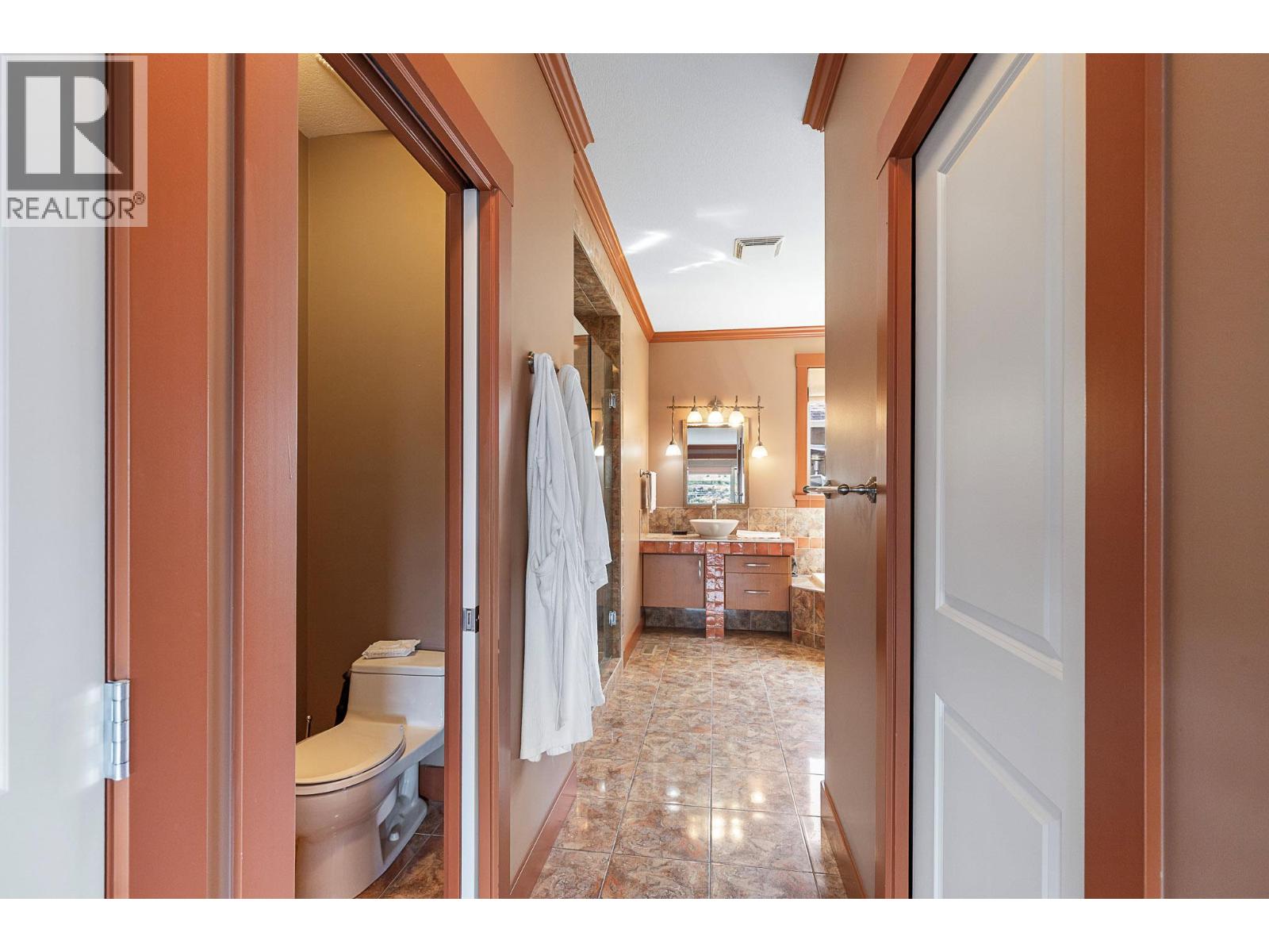 1033 Longacre Place, Vernon, British Columbia  V1H 1H7 - Photo 38 - 10374269