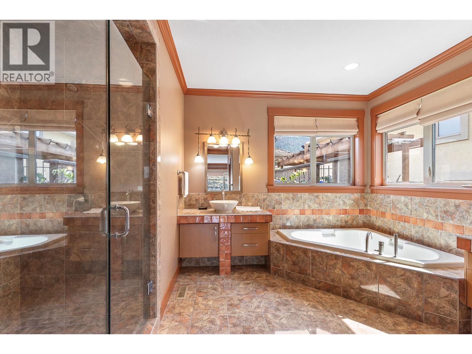 1033 Longacre Place, Vernon, British Columbia  V1H 1H7 - Photo 39 - 10374269