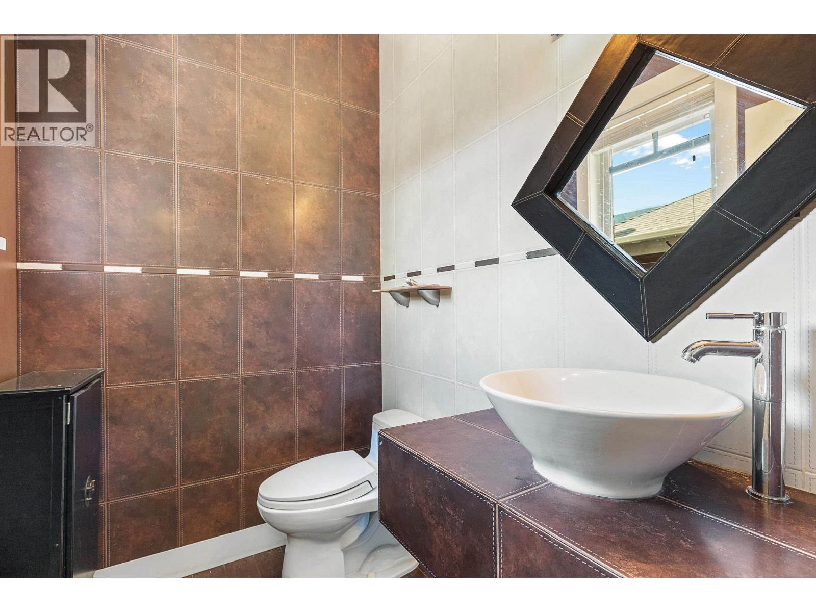 1033 Longacre Place, Vernon, British Columbia  V1H 1H7 - Photo 44 - 10374269