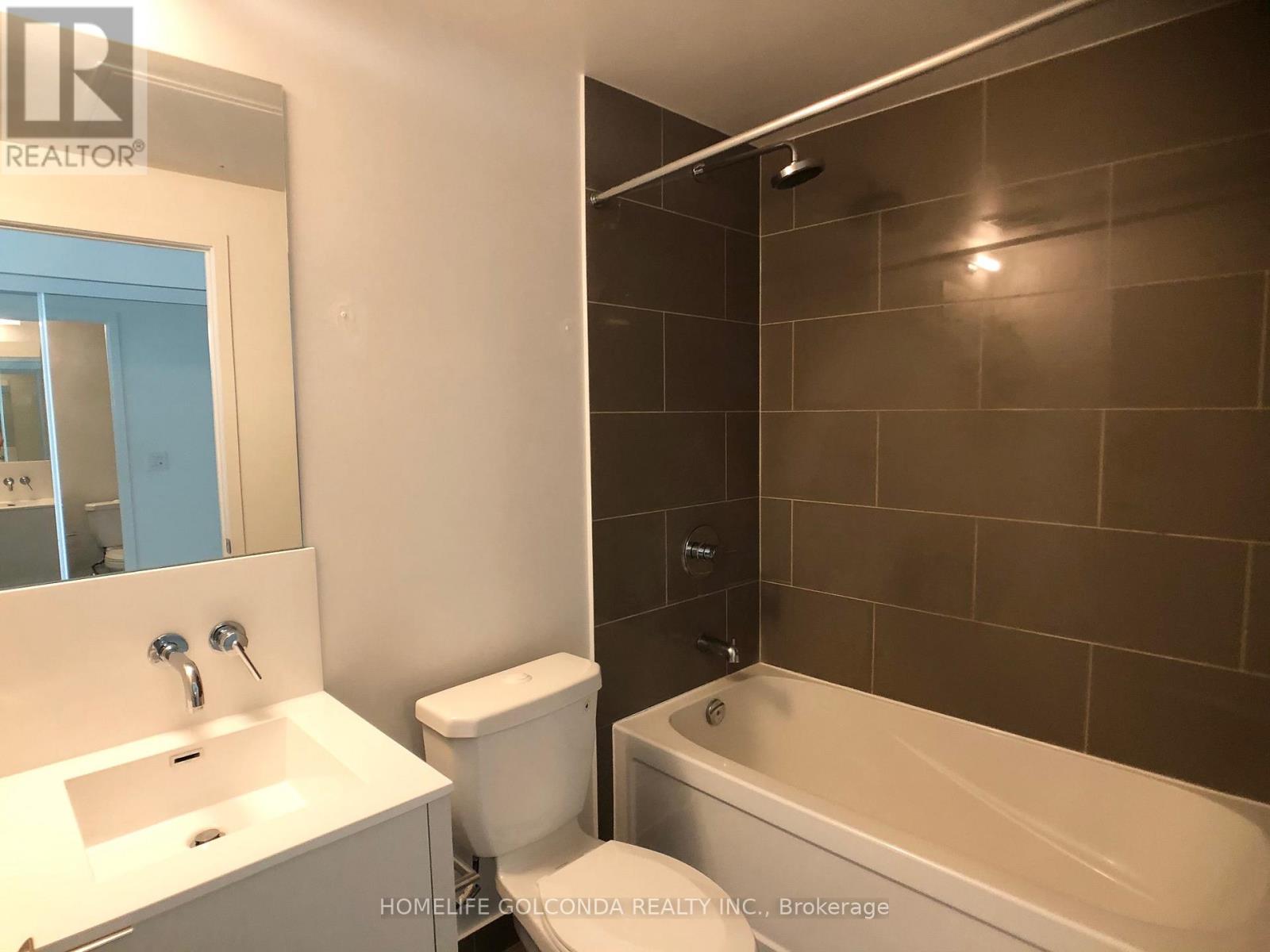 1811 - 100 Harbour Street, Toronto, Ontario  M5J 0B5 - Photo 10 - C12745160