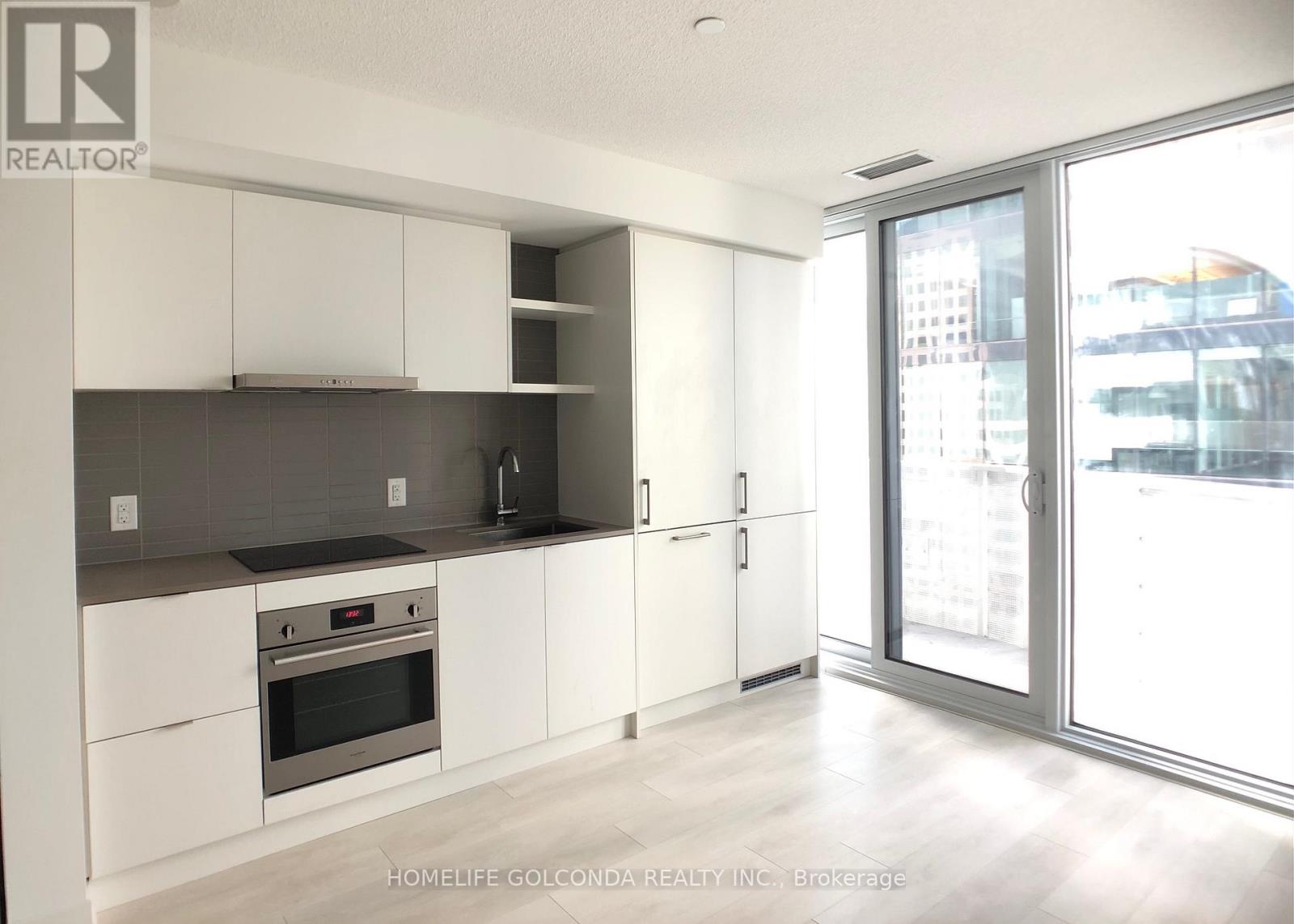 1811 - 100 Harbour Street, Toronto, Ontario  M5J 0B5 - Photo 5 - C12745160