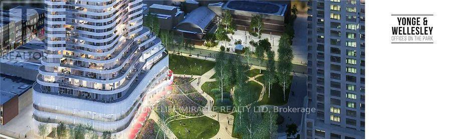 215 - 15 Wellesley Street W, Toronto, Ontario  M4Y 0G7 - Photo 9 - C12745164