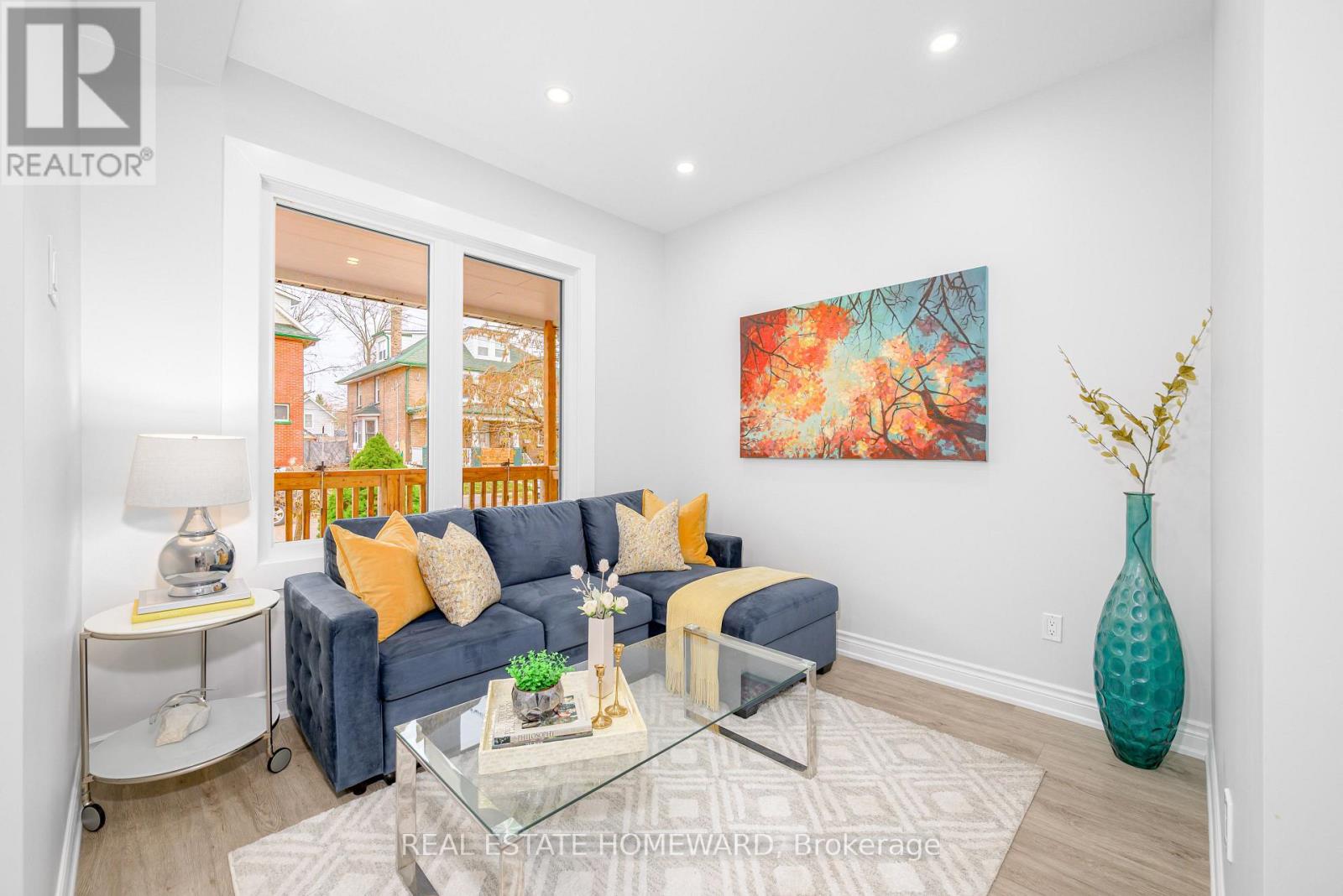 93 Agnes Street, Oshawa, Ontario  L1G 1V3 - Photo 5 - E12745156