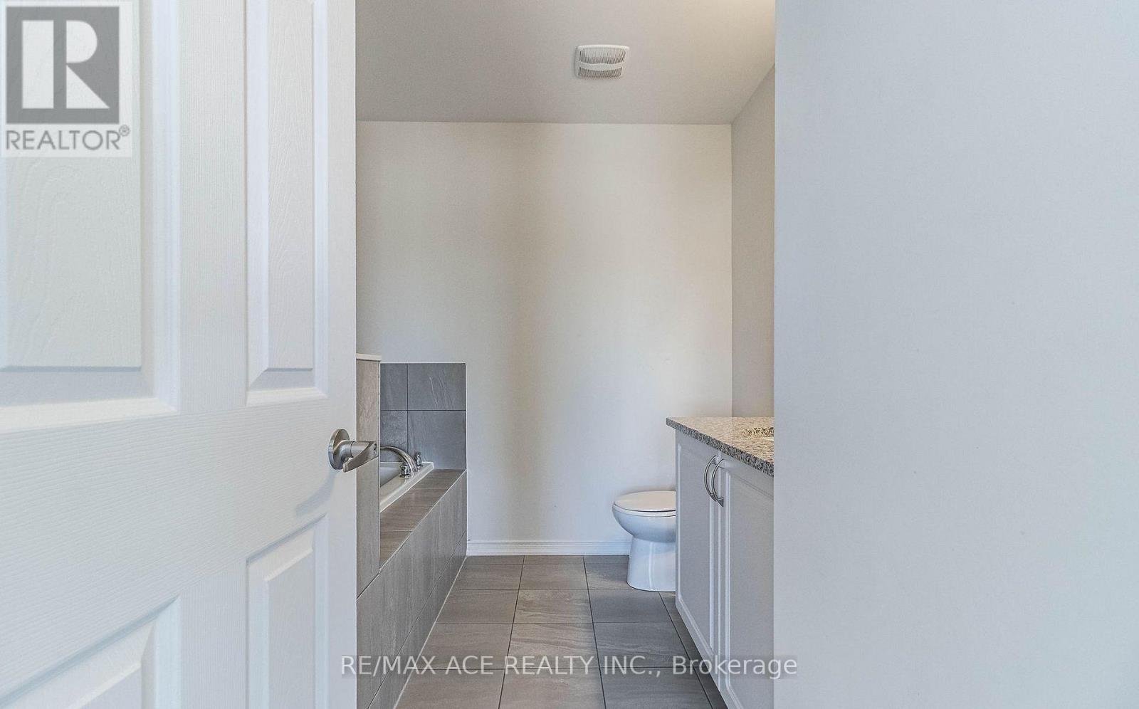 109 - 2560 Barbarolli Path, Oshawa, Ontario  L1L 0P9 - Photo 22 - E12745158