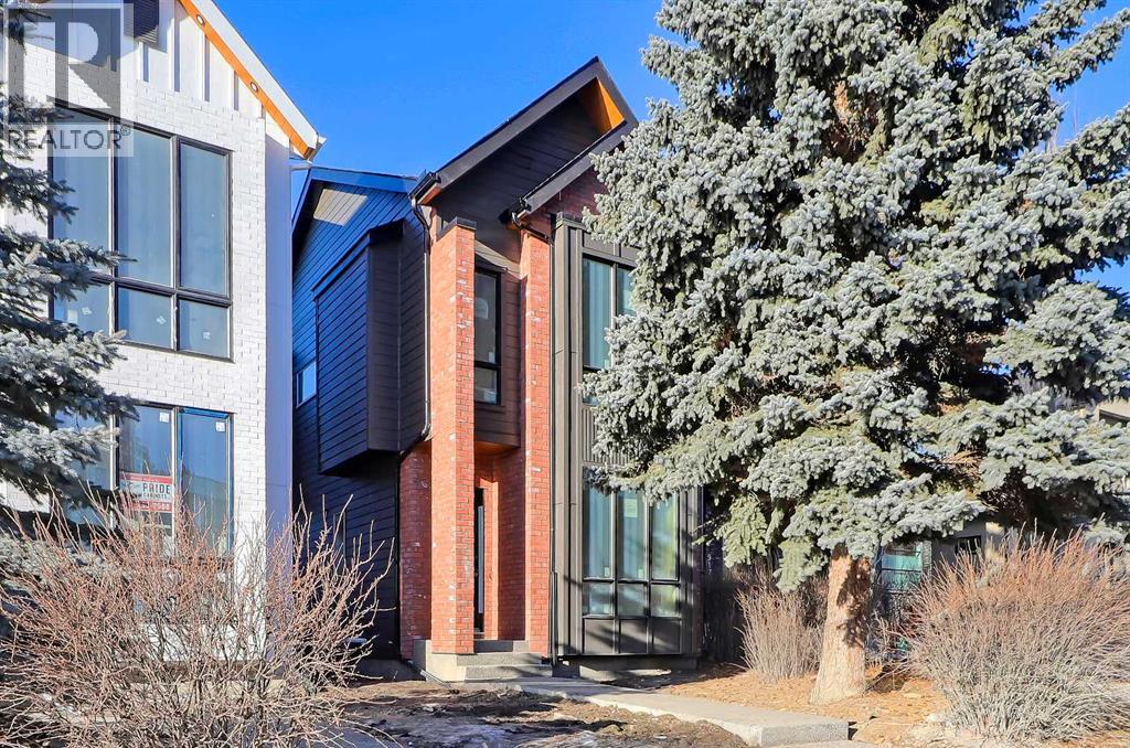 915 32 Street Nw, Calgary, Alberta  T2N 2W3 - Photo 1 - A2267277