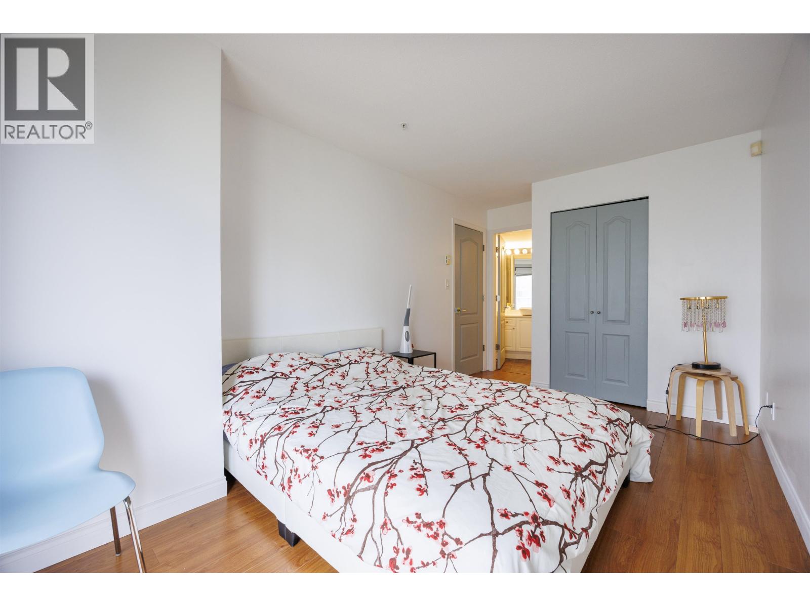 Listing Picture 18 of 37 : 236 5880 DOVER CRESCENT, Richmond / 烈治文 - 魯藝地產 Yvonne Lu Group - MLS Medallion Club Member