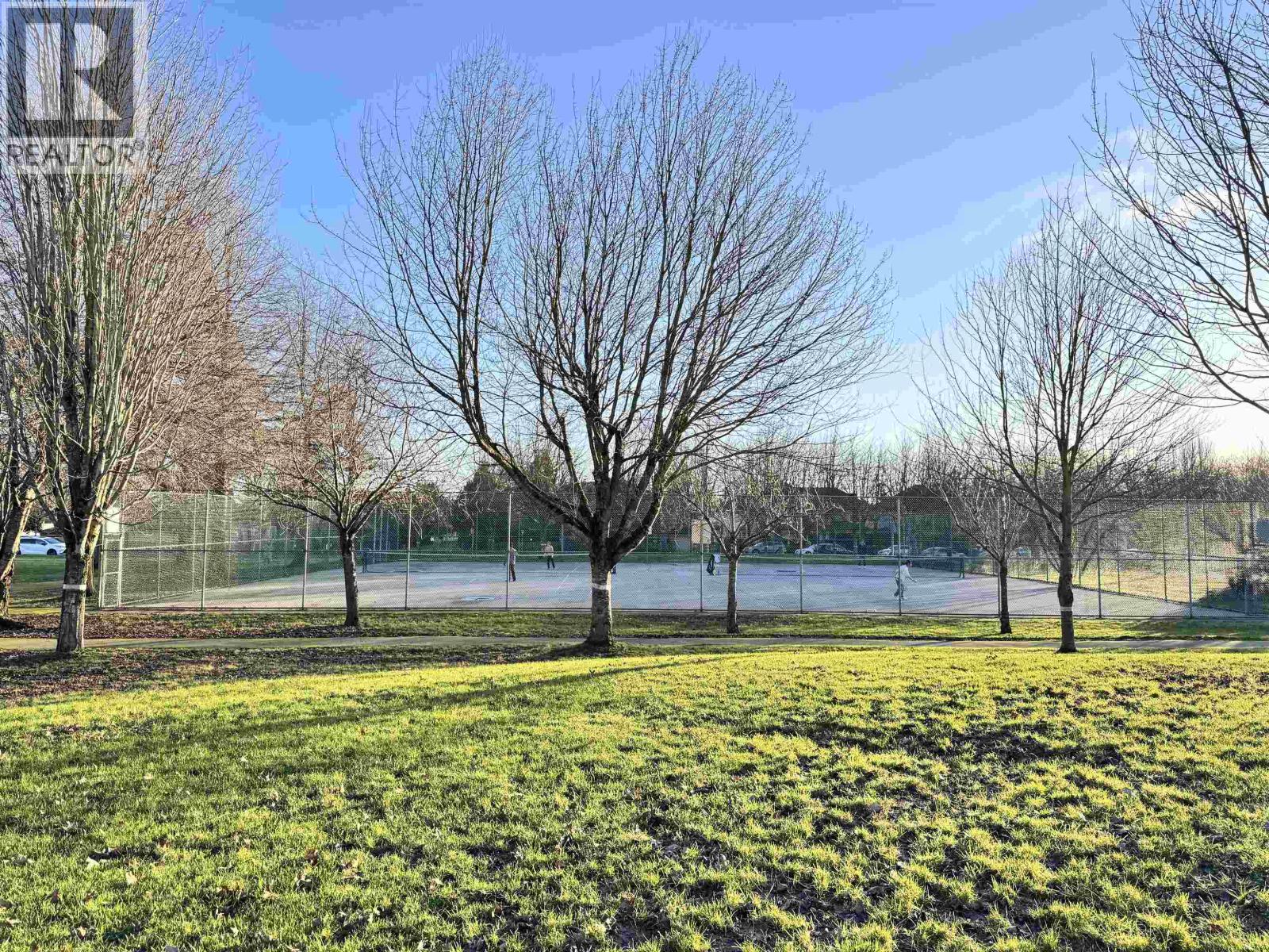 Listing Picture 32 of 37 : 236 5880 DOVER CRESCENT, Richmond / 烈治文 - 魯藝地產 Yvonne Lu Group - MLS Medallion Club Member