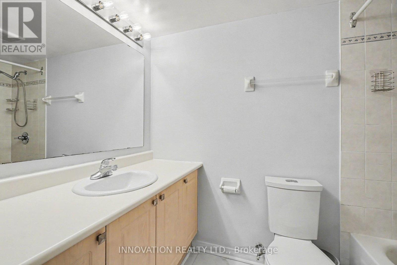 310 Central Park Drive, Ottawa, Ontario K2C 4G4 - Photo 11 - X12745230