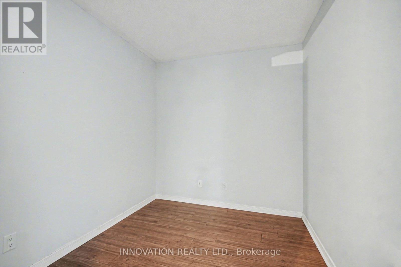 310 Central Park Drive, Ottawa, Ontario K2C 4G4 - Photo 12 - X12745230