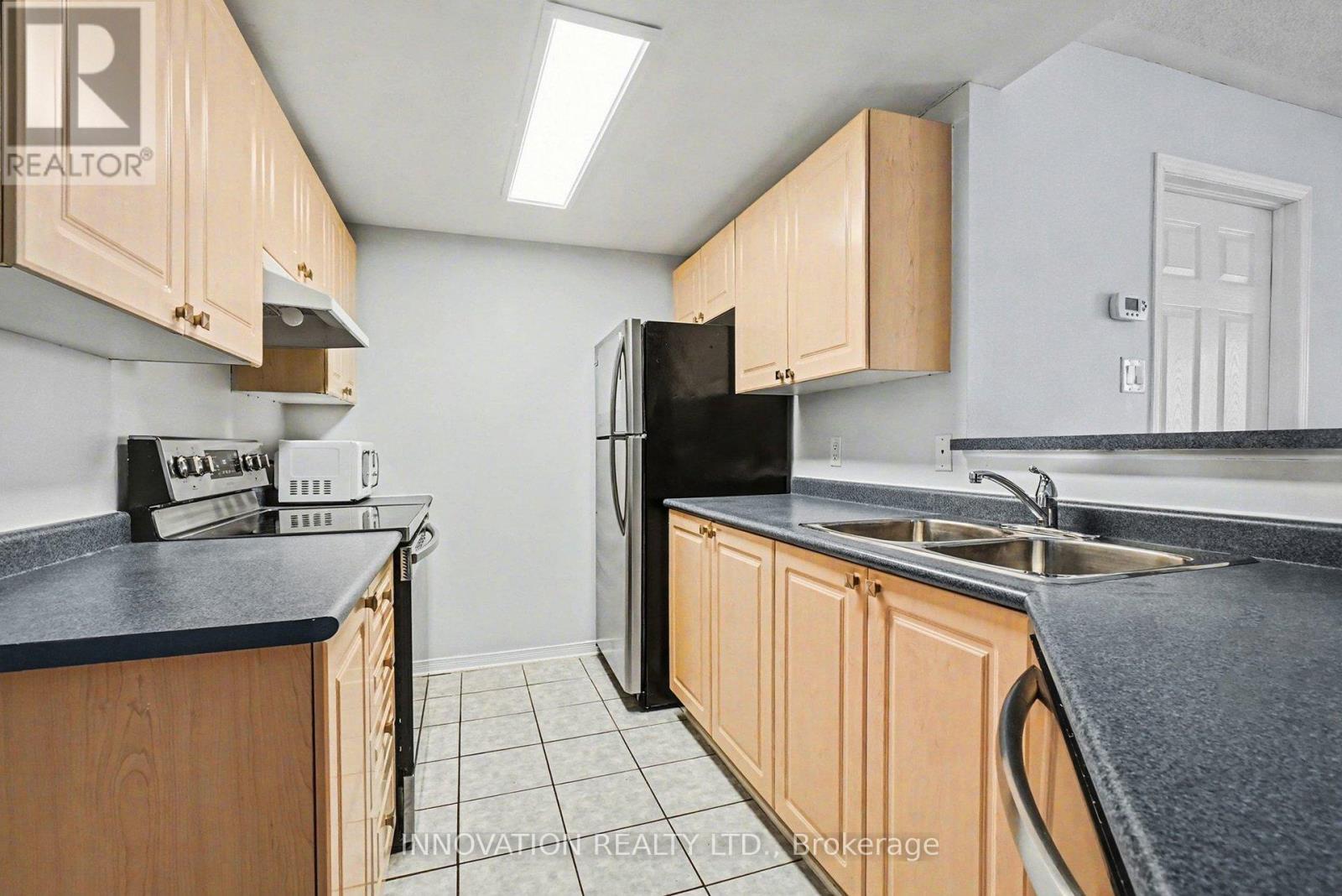 310 Central Park Drive, Ottawa, Ontario K2C 4G4 - Photo 5 - X12745230