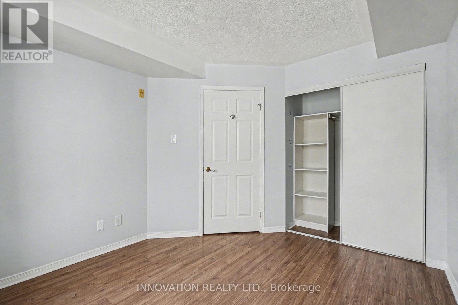 310 Central Park Drive, Ottawa, Ontario K2C 4G4 - Photo 9 - X12745230