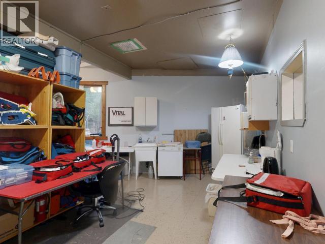 9398 Highway 101, Powell River, British Columbia  V8A 0P2 - Photo 21 - 19615