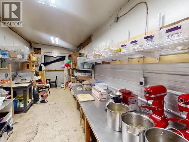 9398 Highway 101, Powell River, British Columbia  V8A 0P2 - Photo 9 - 19615