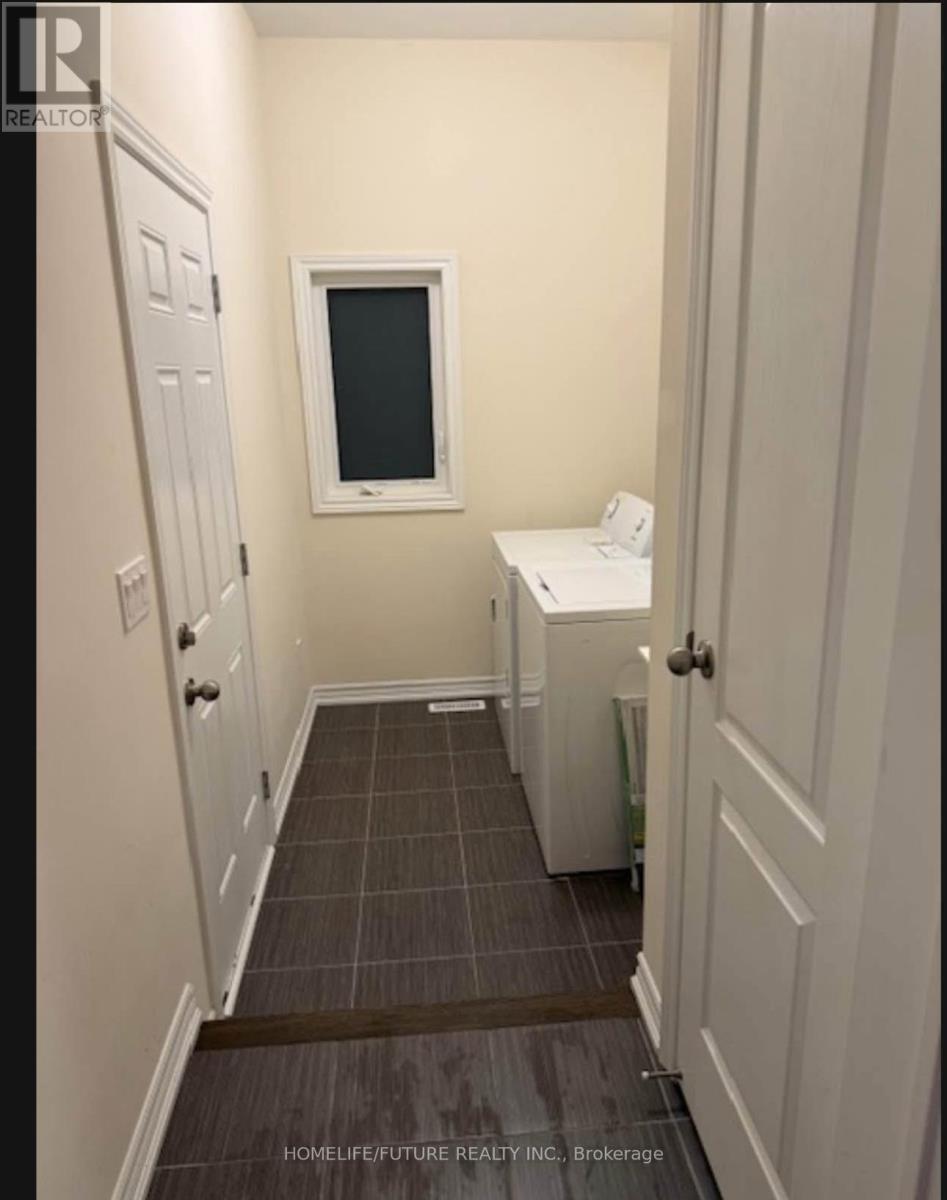 127 Hawkins Street, Georgina, Ontario  L0E 1R0 - Photo 13 - N12703912