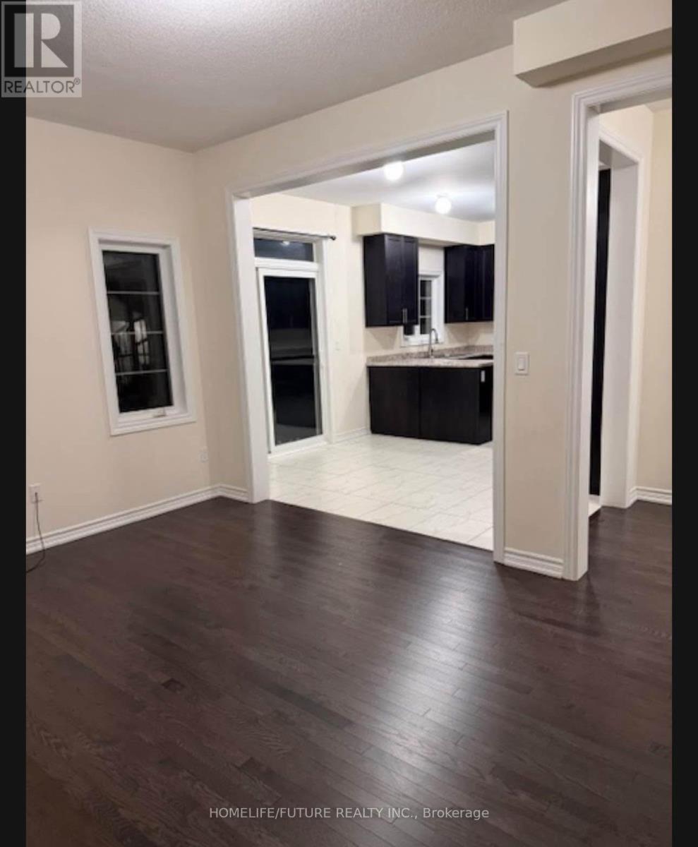 127 Hawkins Street, Georgina, Ontario  L0E 1R0 - Photo 4 - N12703912