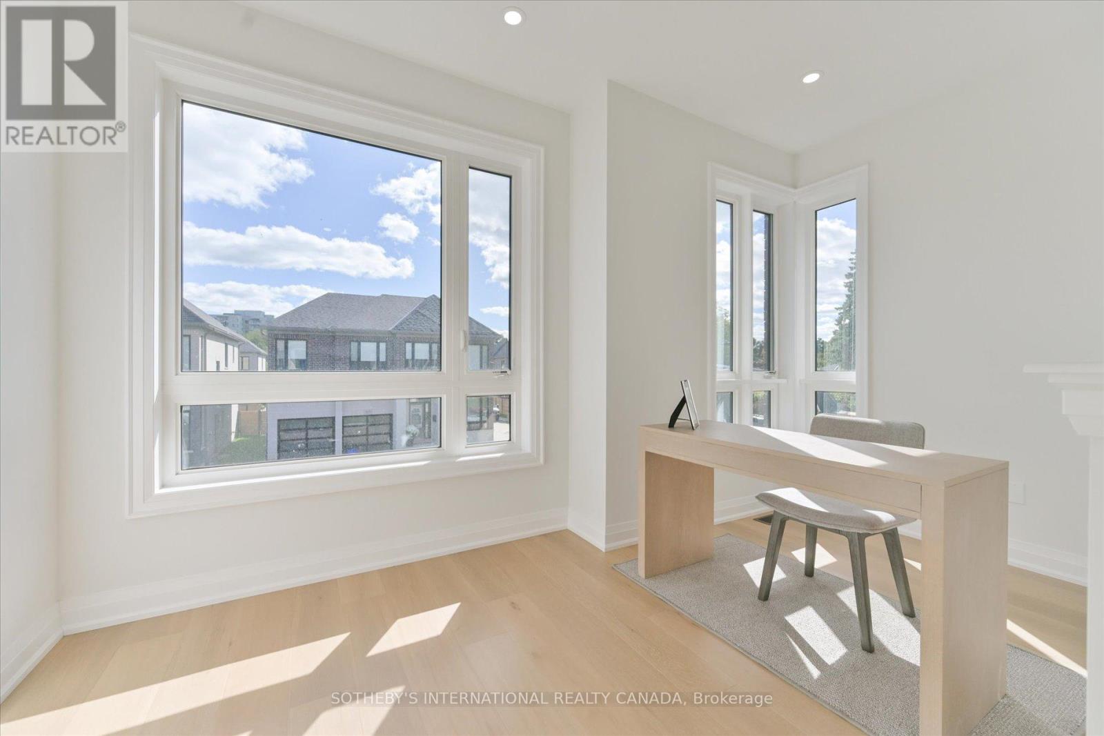 518 Markay Common, Burlington, Ontario  L7S 0A6 - Photo 18 - W12441132