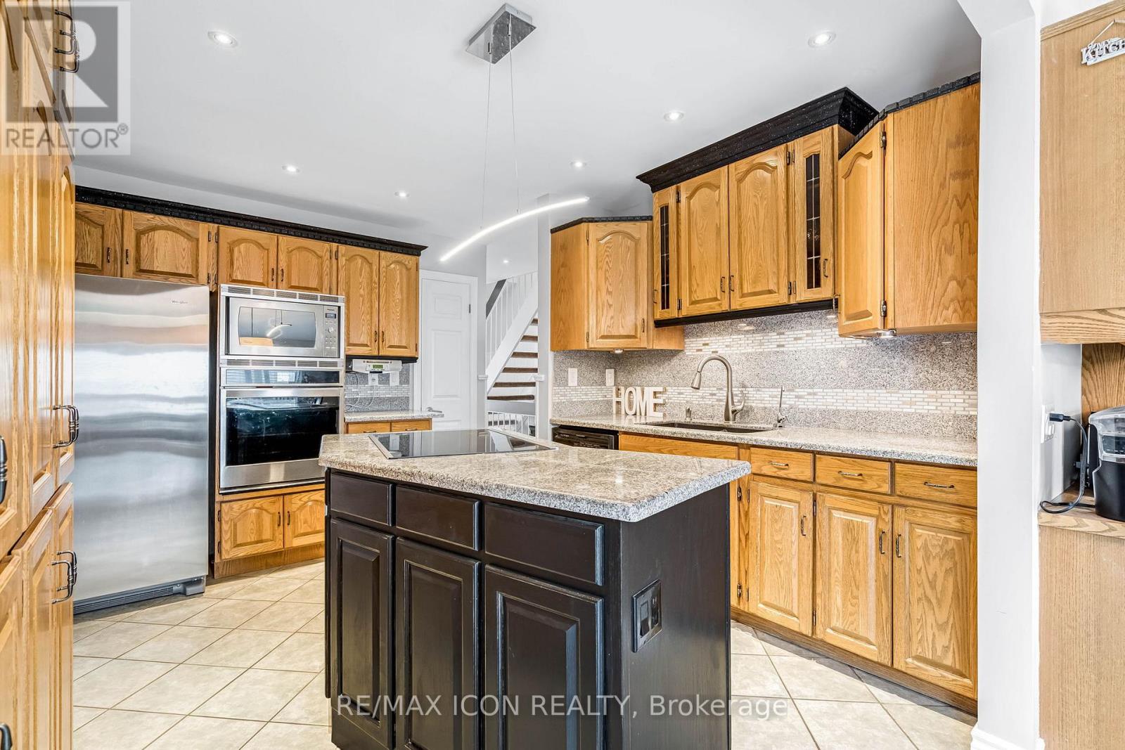 151 Brixham Crescent, London South, Ontario  N6K 1K9 - Photo 12 - X12697982