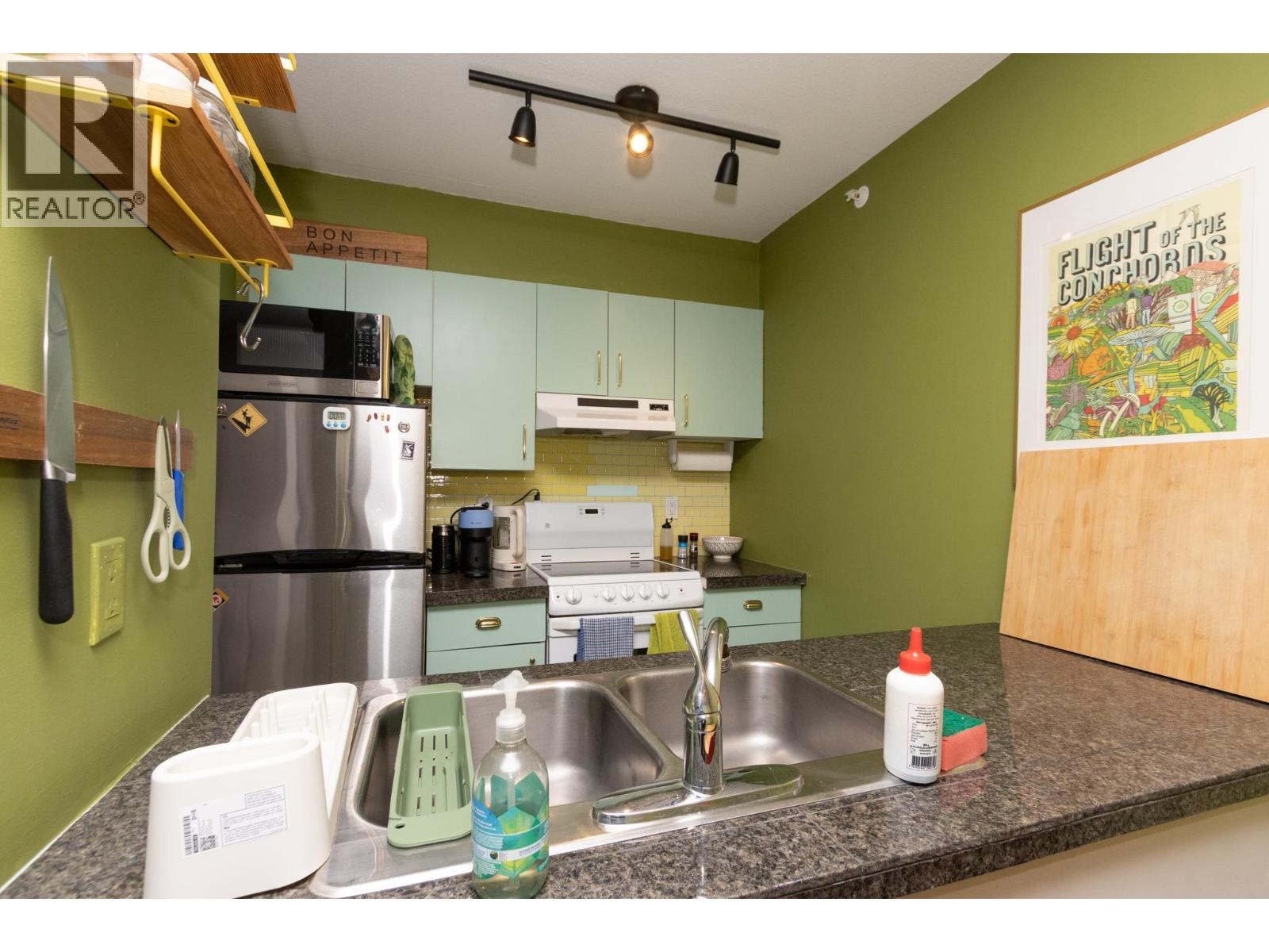 205 33 N Templeton Drive, Vancouver, British Columbia  V5L 3C9 - Photo 5 - R3077985