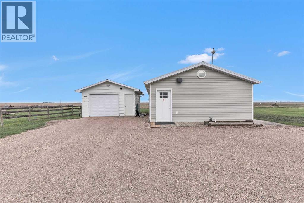 270046 Township Road 284, Rural Rocky View County, Alberta  T0M 0G0 - Photo 35 - A2280316