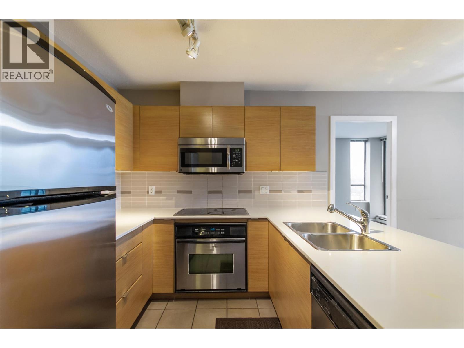 1704 4118 Dawson Street, Burnaby, British Columbia  V5C 0A3 - Photo 9 - R3075842