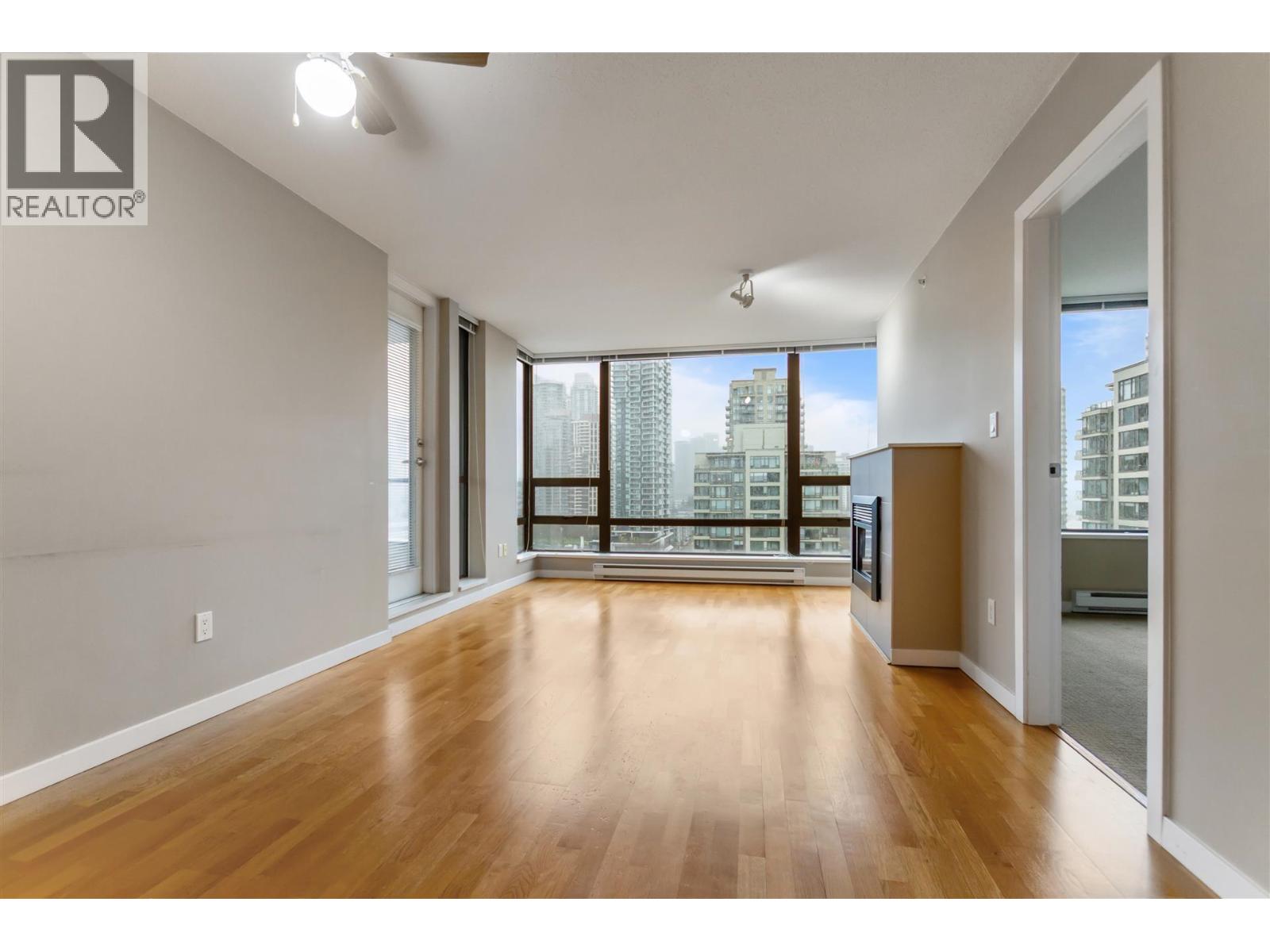 1704 4118 Dawson Street, Burnaby, British Columbia  V5C 0A3 - Photo 4 - R3075842