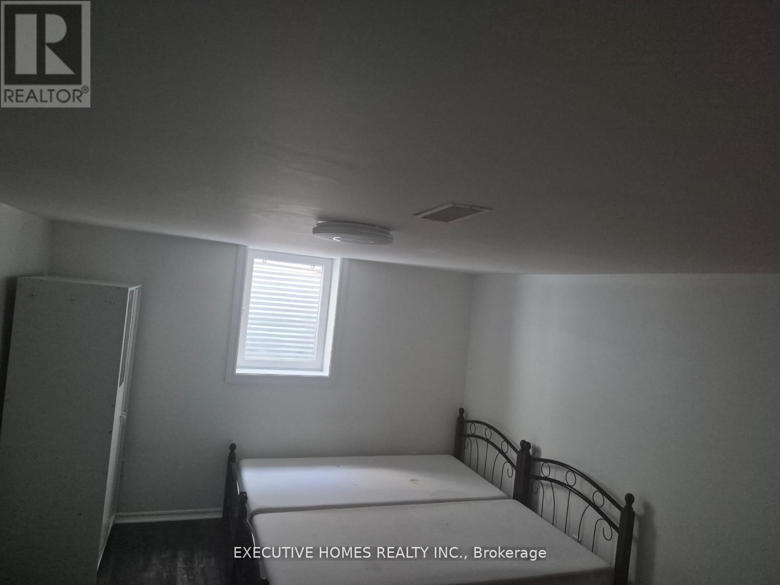 1761 MCGILL COURT, Oshawa, Ontario