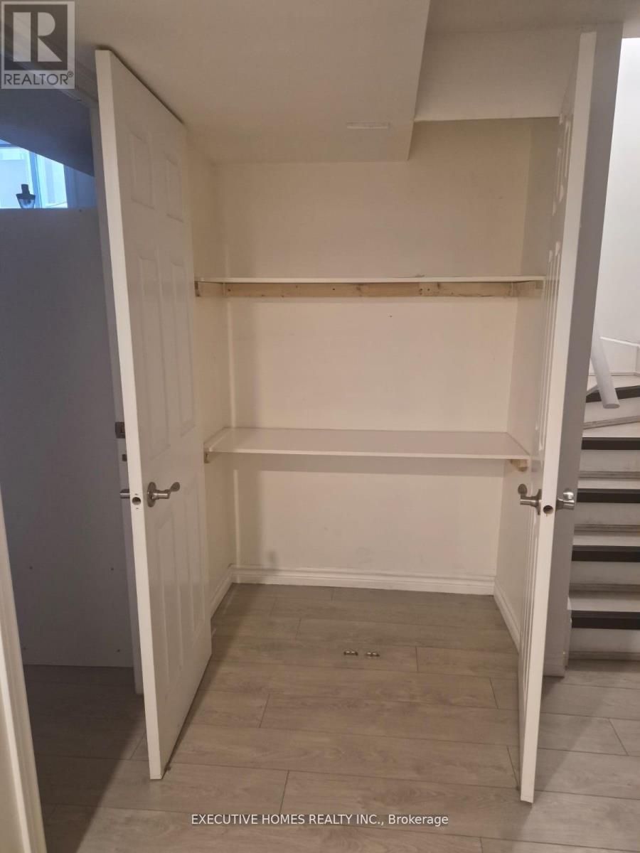 1761 Mcgill Court, Oshawa, Ontario  L1G 8A3 - Photo 3 - E12745188