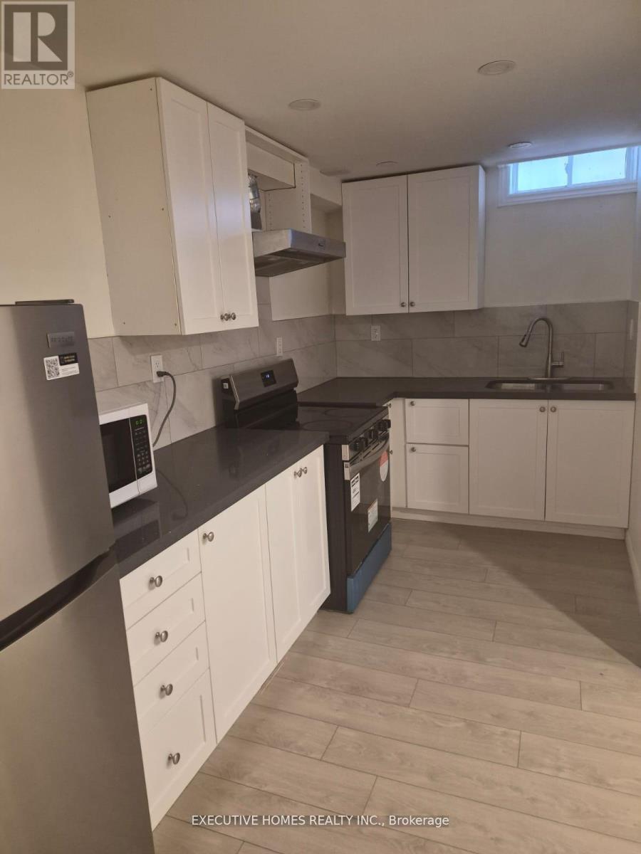 1761 Mcgill Court, Oshawa, Ontario  L1G 8A3 - Photo 8 - E12745188