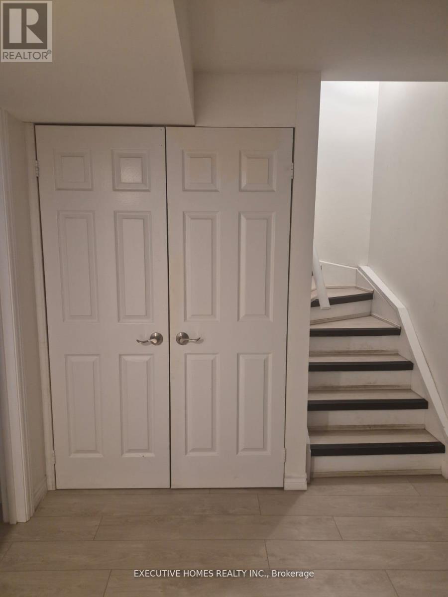 1761 Mcgill Court, Oshawa, Ontario  L1G 8A3 - Photo 9 - E12745188