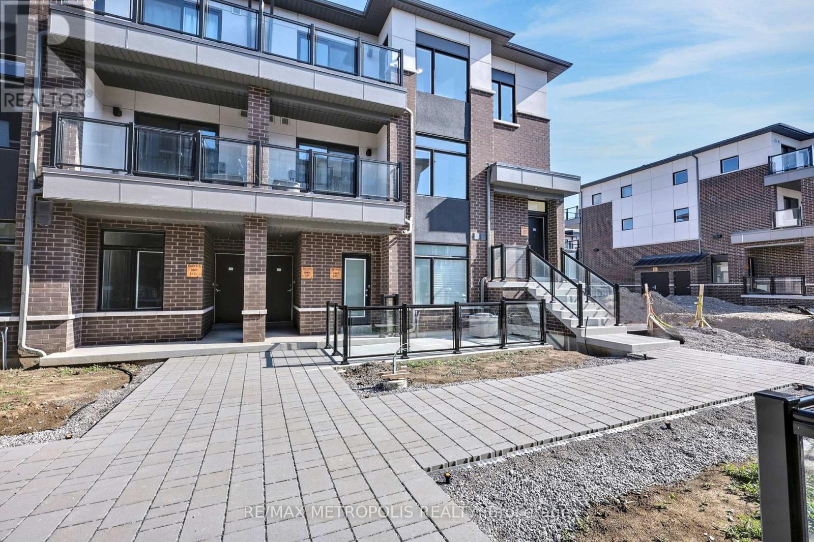 1012 - 1695 Dersan Street, Pickering, Ontario  L1X 0S9 - Photo 3 - E12745192