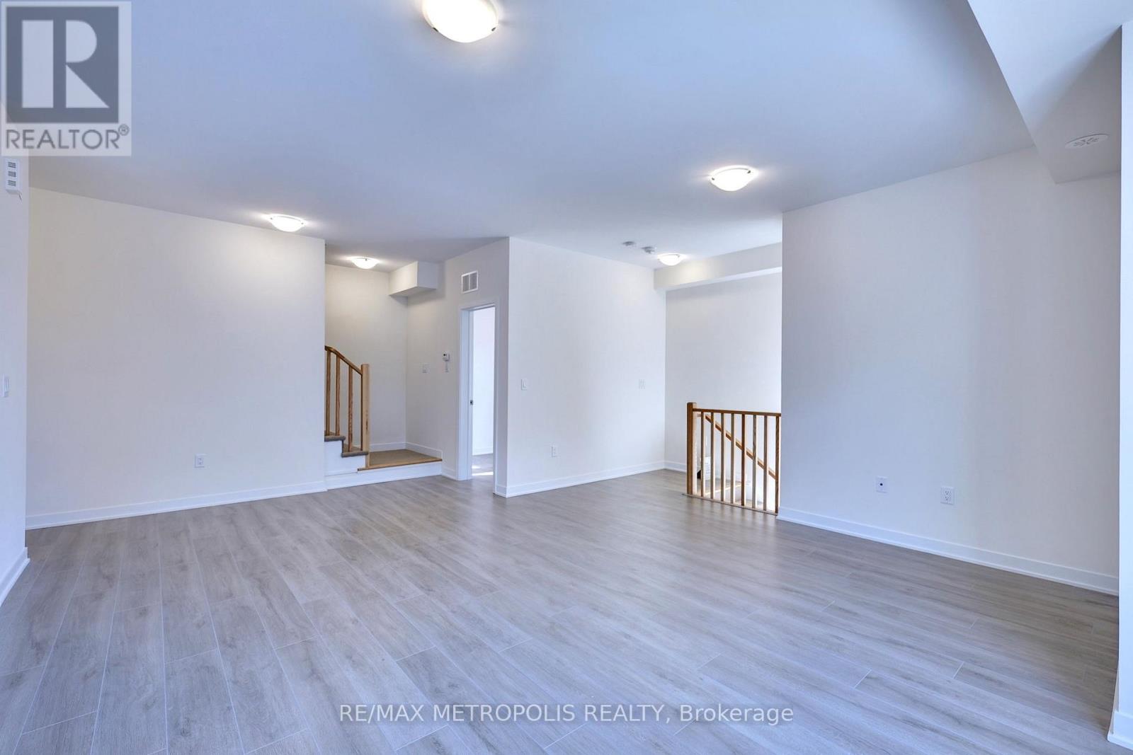 1012 - 1695 Dersan Street, Pickering, Ontario  L1X 0S9 - Photo 4 - E12745192