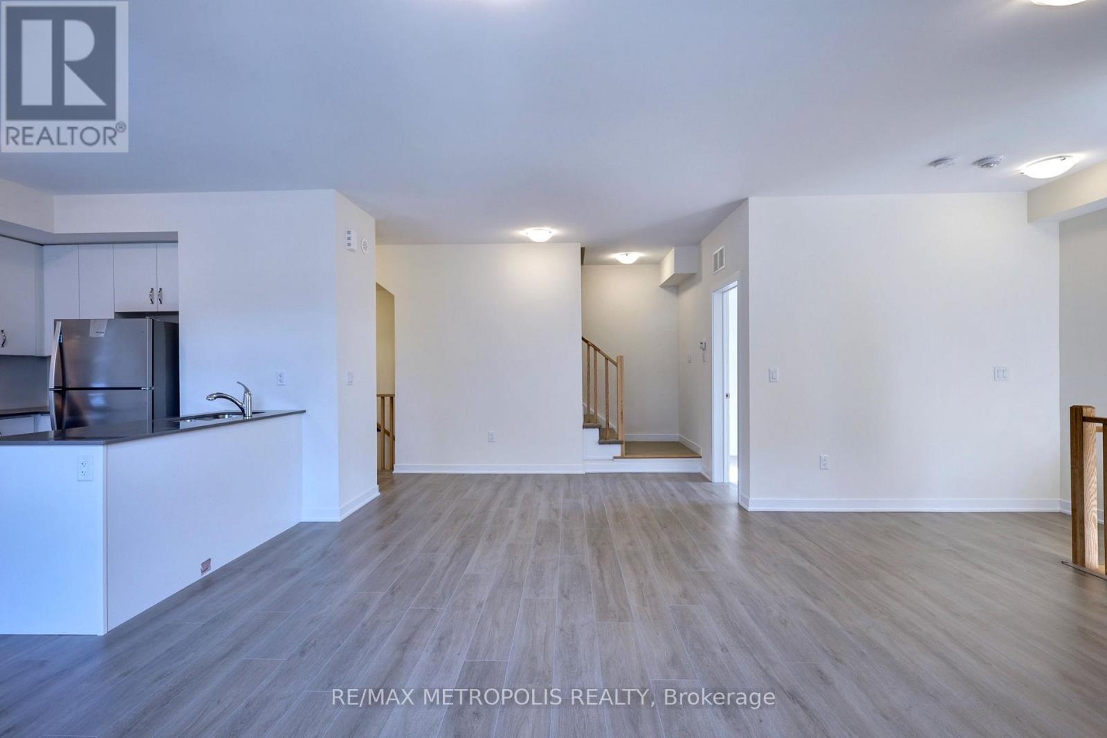 1012 - 1695 Dersan Street, Pickering, Ontario  L1X 0S9 - Photo 6 - E12745192