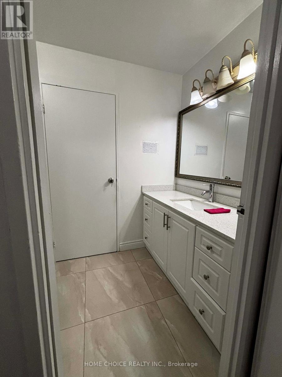 1023 - 100 Mornelle Court, Toronto, Ontario  M1E 4X2 - Photo 3 - E12745210