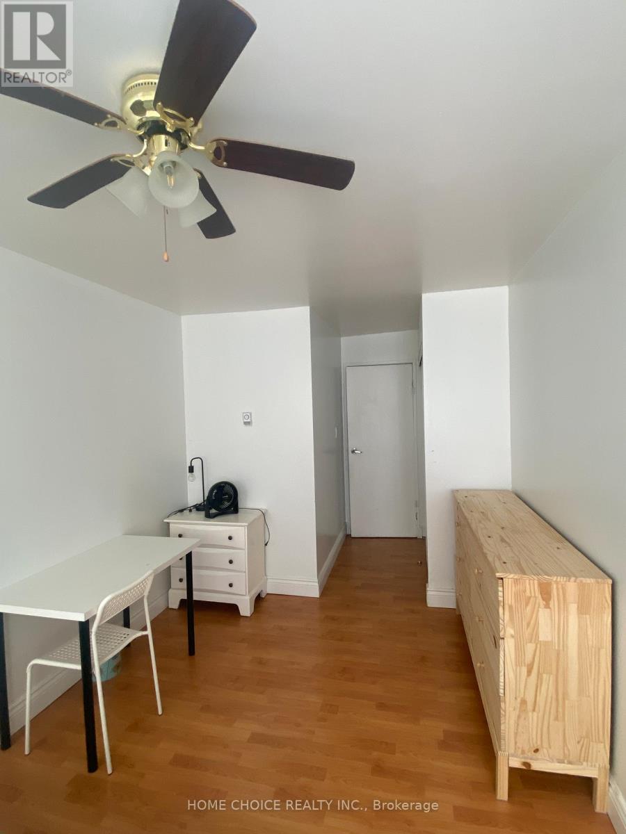 1023 - 100 Mornelle Court, Toronto, Ontario  M1E 4X2 - Photo 5 - E12745210