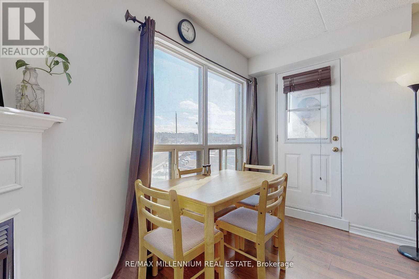 315 - 160 Wellington Street E, Aurora, Ontario  L4G 1J3 - Photo 25 - N12745226